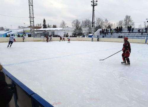 В Угличе открыт хоккейный сезон
