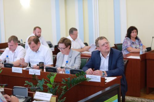 ​В регионе планируют обновить более 40 новых школьных автобусов