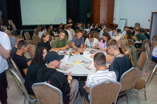 Более ста школьников из ДНР приняли участие в «Университетской смене» в Ярославле