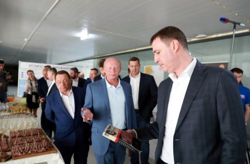 Министр сельского хозяйства посетил Угличский сыродельно-молочный завод