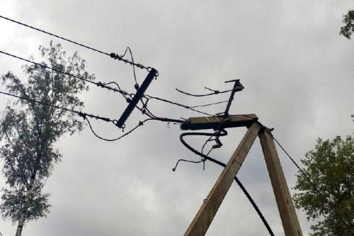 Энергетики Ярославской области устраняют последствия сильной грозы