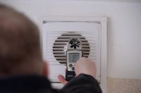 Правила проверки вентиляционных каналов и дымоходов в частных и многоквартирных домах