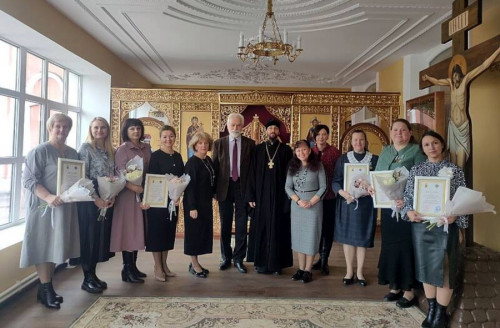 Угличские педагоги удостоены стали победителями регионального этапа конкурса «За нравственный подвиг учителя»