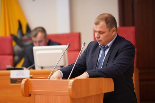 Николай Бирук: «Обязательно рассмотрим информацию о каждом объекте в программе по ремонту подъездных путей к соцучреждениям»