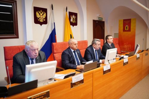 Вопрос о реализации проектов по благоустройству дворов и общественных пространств на особом контроле