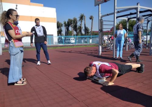 Нас все больше!
