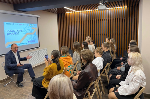 Глава Угличского округа встретился со студентами УИПК