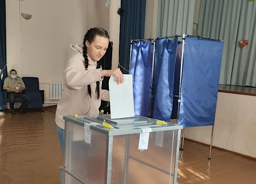 Сегодня первый день голосования. Выборы 2022 Ярославль. Голосование на выборах. Голосование на выборах на избирательном участке. Выборы в Ярославской области.